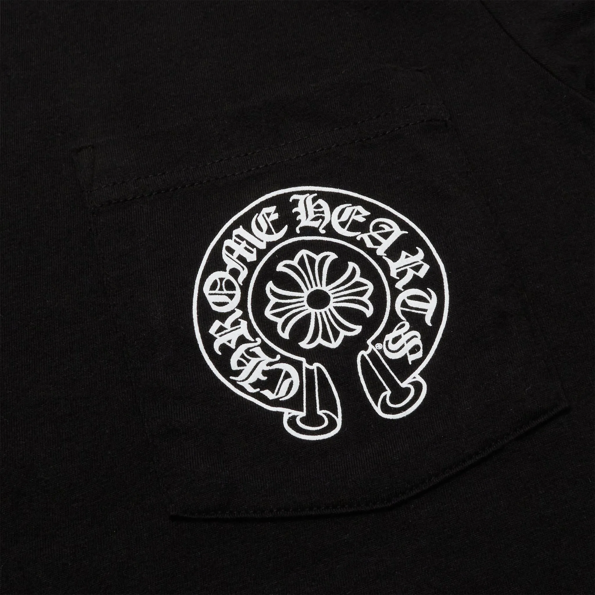 Black Chrome Hearts Horse Shoe Pocket Logo T-Shirt with Optimal Size and Fit